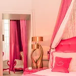Le Stelsia Hotel Saint-Sylvestre-sur-Lot