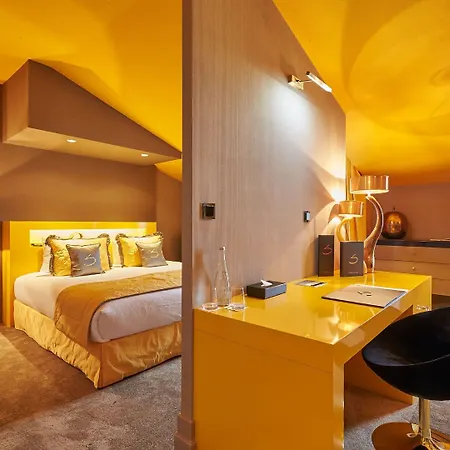Le Stelsia Hotel 4*