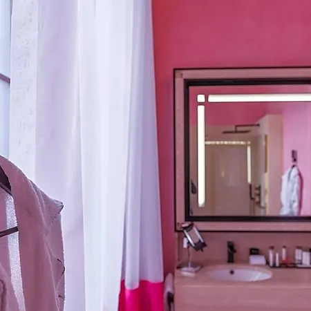 Le Stelsia Szálloda 4*