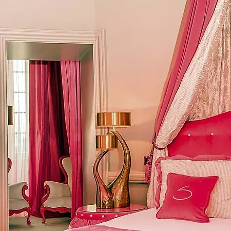 Le Stelsia Hotell