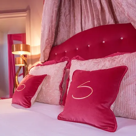Le Stelsia Hotel Saint-Sylvestre-sur-Lot